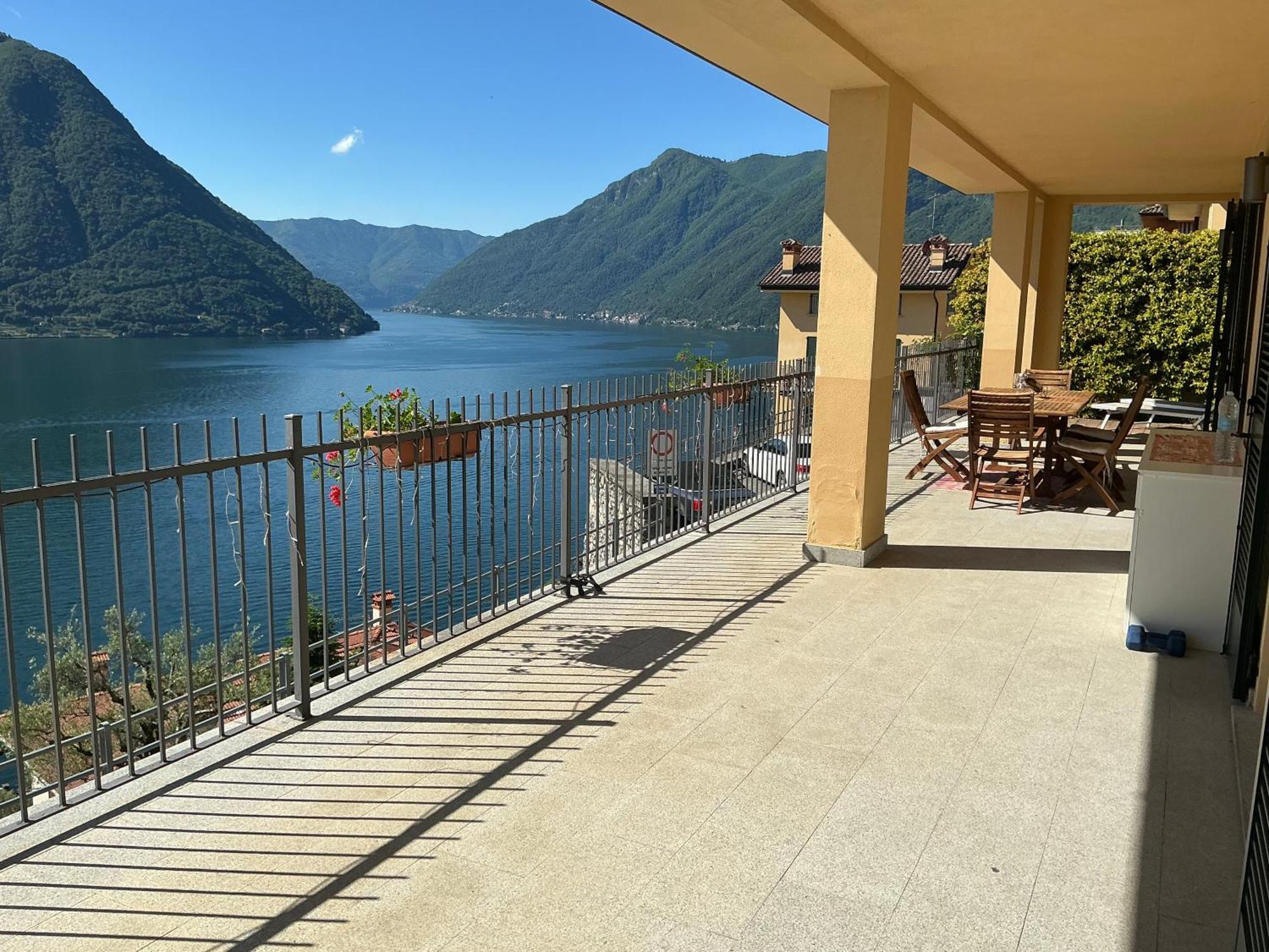 Colonno Panoramica Lago Di Como Екстериор снимка