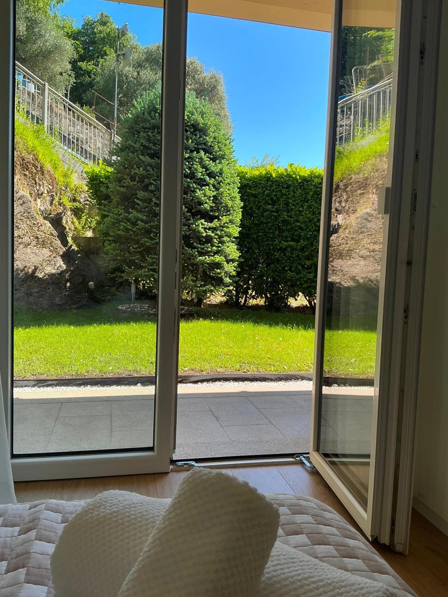 Colonno Panoramica Lago Di Como Екстериор снимка